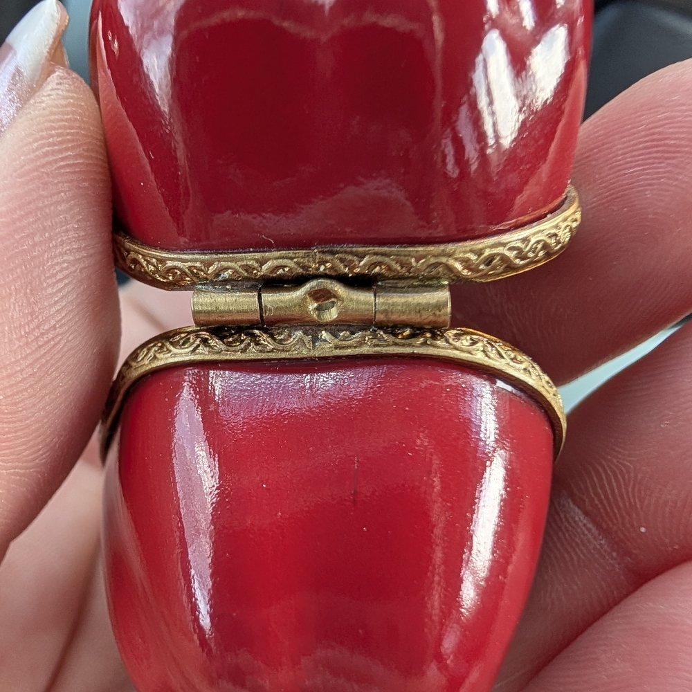 Artoria Limoges Collectible Red Pepper Box - Picture 8 of 10